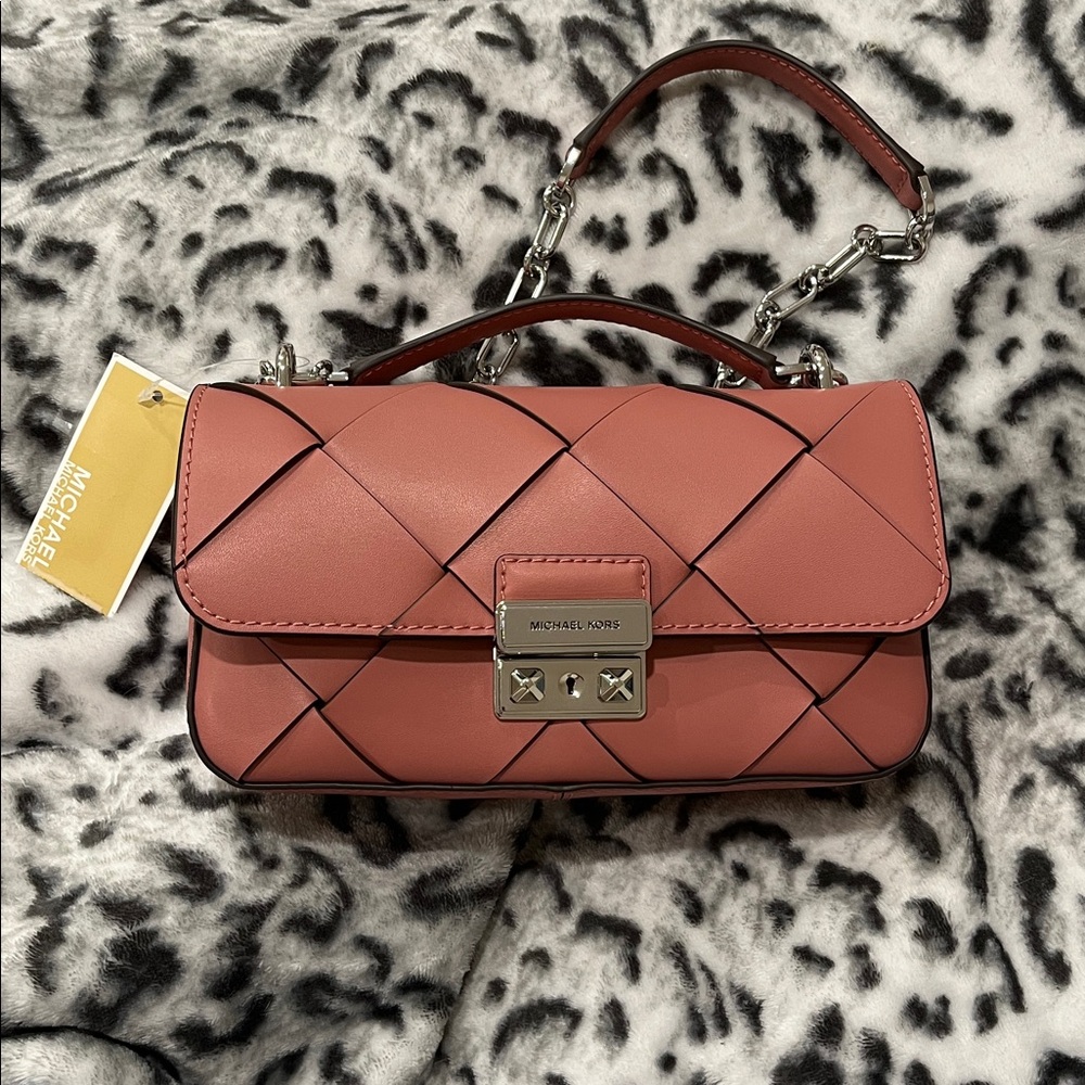NEW! Michael Kors Tribeca Small Convertible Chain Shoulder to Crossbody Bag - Picture 3 of 11
